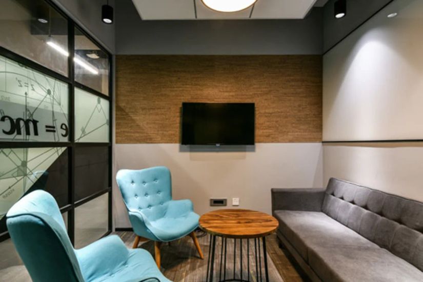 Awfis Parinee Crescenzo